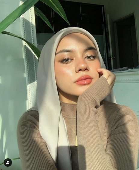 أرقام البنات واتس اب الماليزية للدردشة Malaysian girls whatsapp