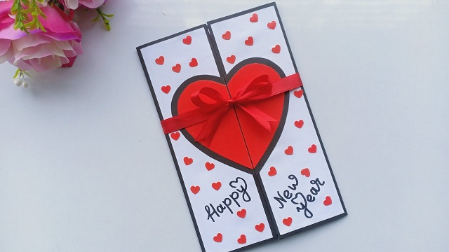 تحميل 10 بطاقات معايدة للسنة الجديدة 2024