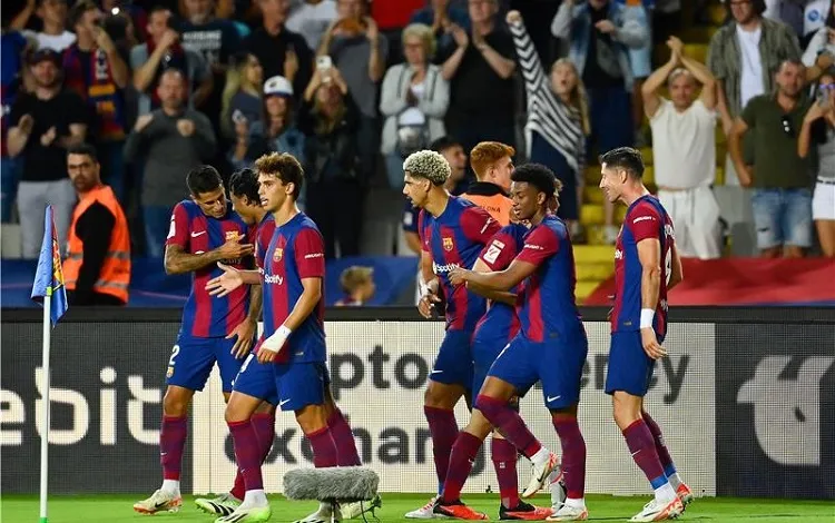 صراع بين كبار أندية الدوري الإنجليزي للتعاقد مع لاعب برشلونة