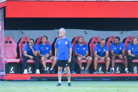 قرار هام من كولر قبل معسكر الأهلي في الإمارات