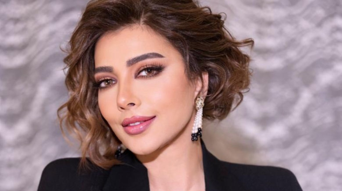 أصالة نصري تتلو القرآن قبل الغناء