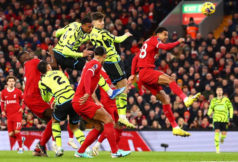 بث مباشر مباراة أرسنال وليفربول