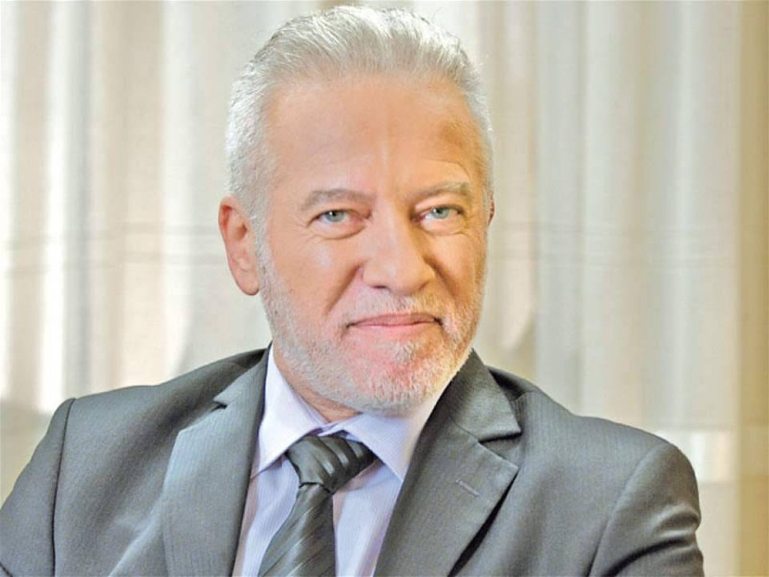 عاجل وفاة الفنان اللبناني فادي