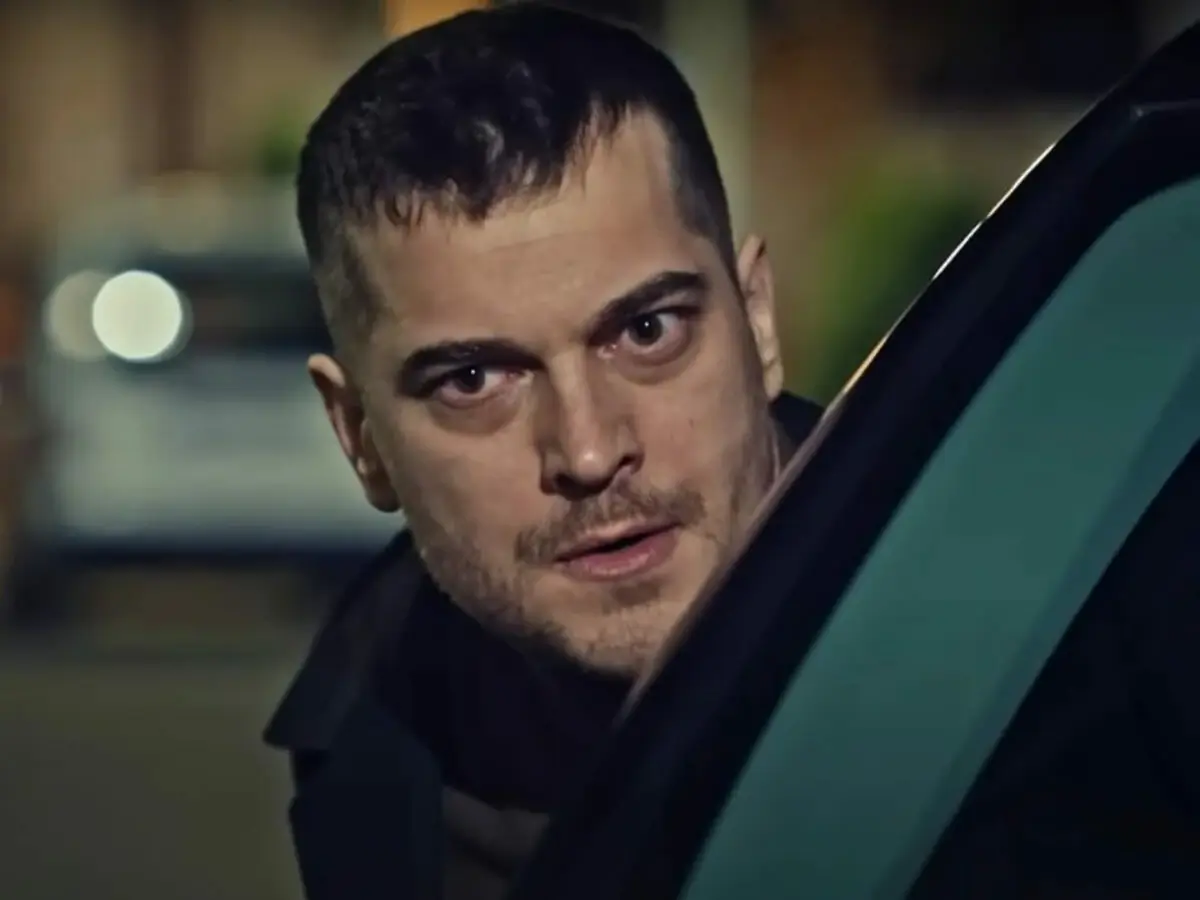 مسلسل غدار التركي الحلقة 17 مدبلج